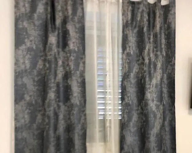 Blue Moon 아파트 *