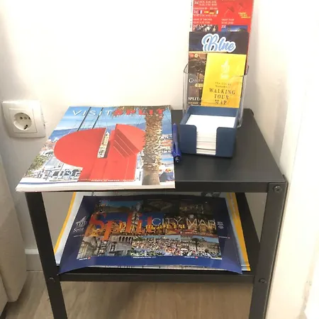 Blue Moon 아파트 *